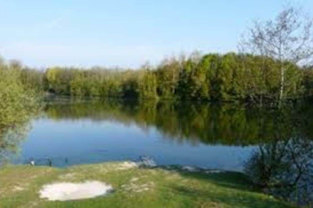 Villa La Ferme Des Pierrettes à Menneville Extérieur photo